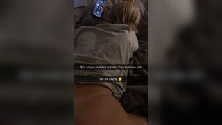 Познакомился с лесбиянкой в школе, и я трахнул ее в Snapchat, разговаривая с ее девушкой порно